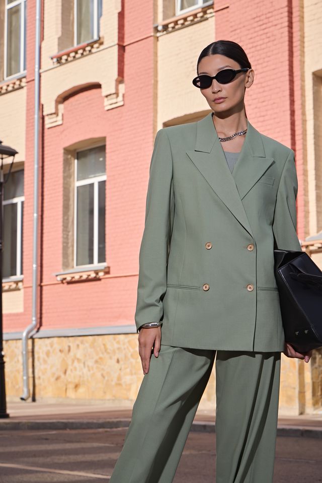 Архетип Сфинкса в современной женской моде: загадочность, сила и неуловимость образа. Фото 5