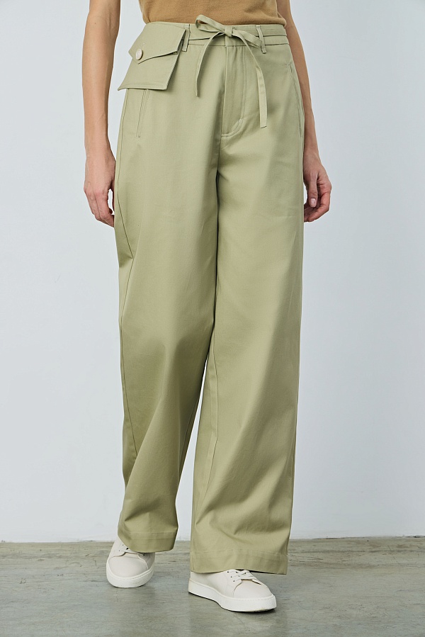 Мода на движение: как одеваться стильно для активного дня? Фото 2