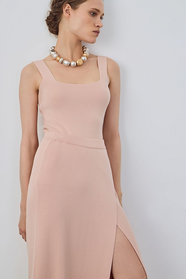 Летняя база: собираем гардероб на любой случай. Фото 8