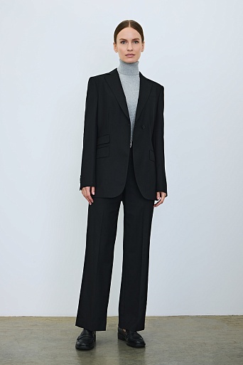 Приталенный жакет с декоративной складкой, черный