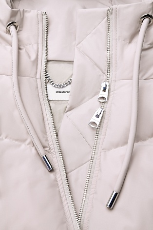 Удлиненный пуховик с капюшоном, пудровый