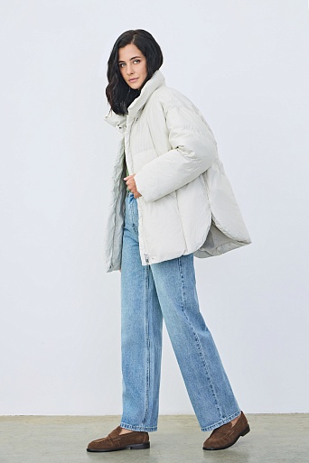 Пуховик с воротником-стойкой, белый