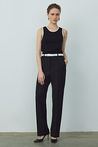 Прямые брюки со стрелками, черные TYRA
