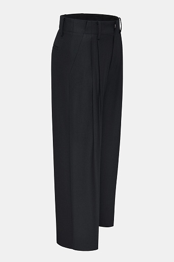 Брюки с защипами, черные