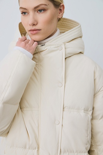 Пуховик-оверсайз с капюшоном, молочный