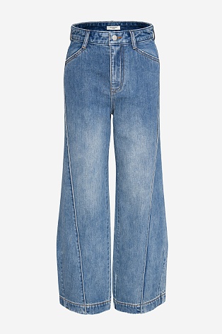 Джинсы с диагональными швами, голубые с потертостями