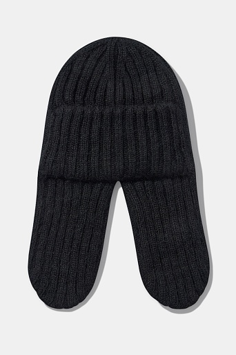 Шапка-ушанка в рубчик с ангорой, черная