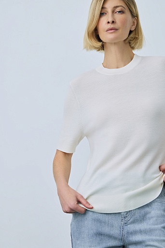 Тонкий джемпер из шерсти с коротким рукавом, молочный