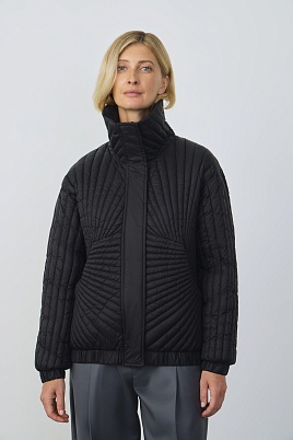 Пуховик с фигурной стежкой, черный