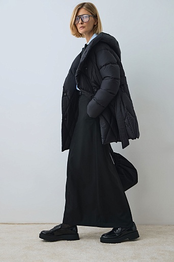 Удлиненный пуховик с ромбовидной стежкой, иссиня-черный