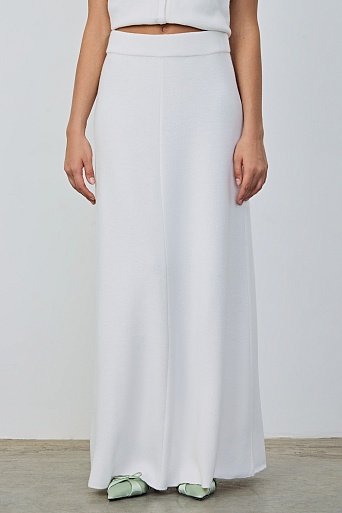 Трикотажная юбка-макси, белая