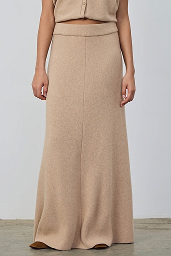 Трикотажная юбка-макси, бежевая