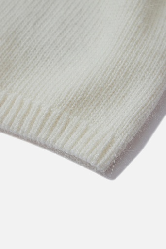 Шерстяная шапка с ангорой, белая