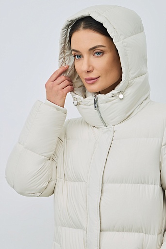 Длинный пуховик с капюшоном, молочный
