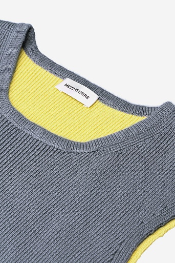 Двухцветный топ в рубчик, серо-желтый