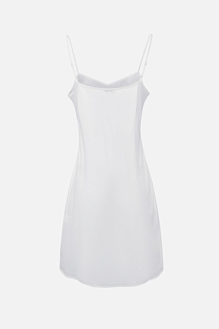 Белое платье на бретелях