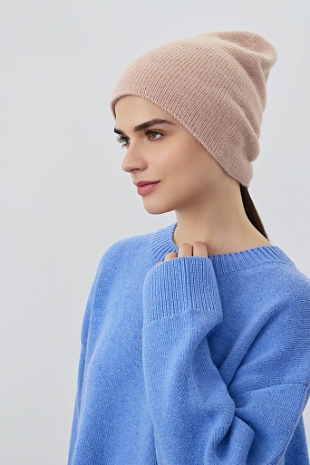 Шапка бини с ангорой, пудровая