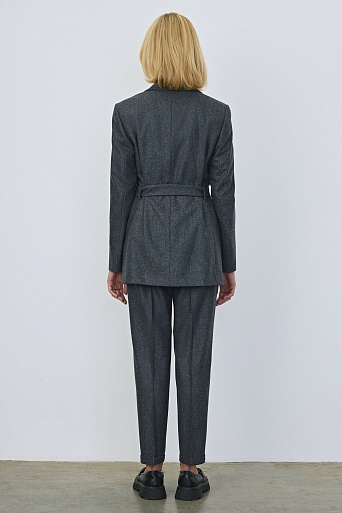 Удлиненный жакет в полоску на поясе, темно-серый