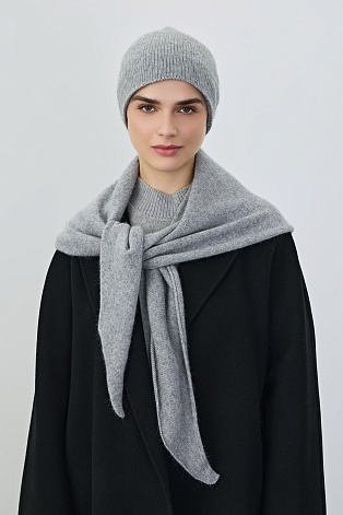 Шапка бини с ангорой, серая