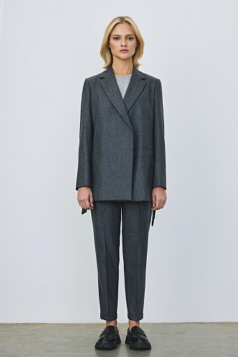 Удлиненный жакет в полоску на поясе, темно-серый