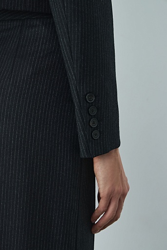 Укороченный жакет в тонкую полоску, черный GEORGINA