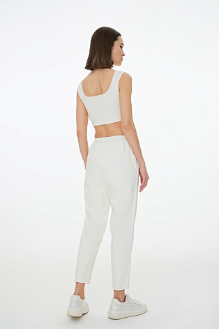 Белые брюки из экокожи