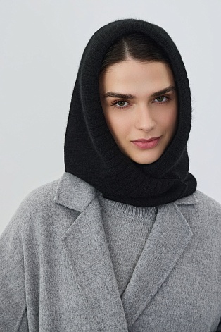 Капор с ангорой, черный