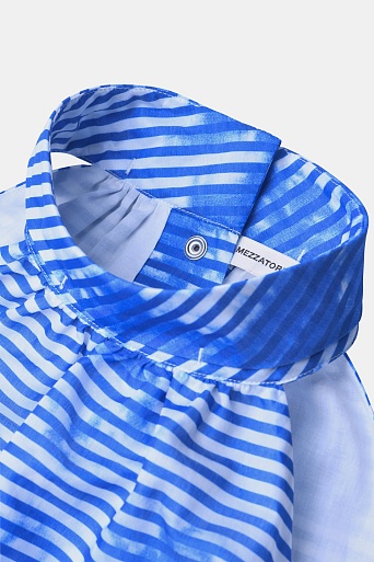 Платье в синюю полоску без рукавов