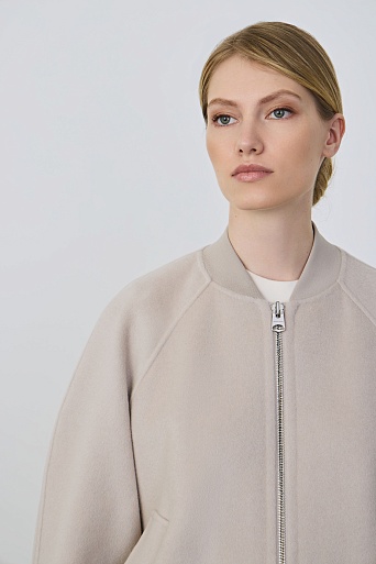 Бомбер из шерсти, песочный
