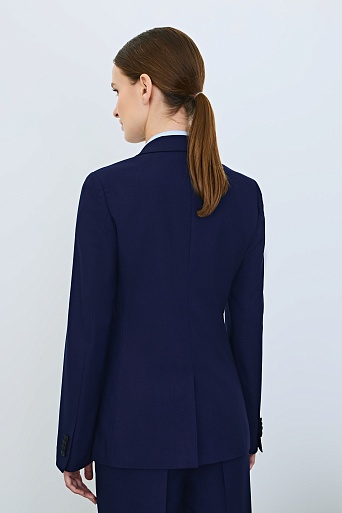 Приталенный жакет на одной пуговице, темно-синий