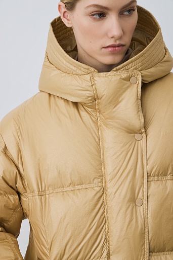 Пуховик-оверсайз с капюшоном, горчичный