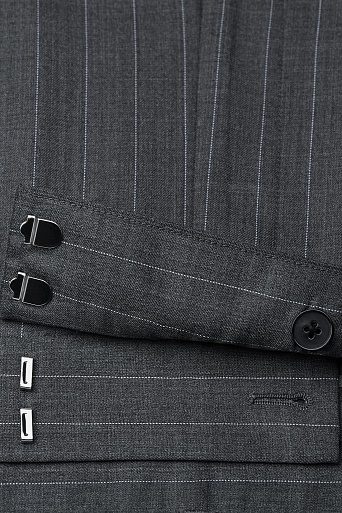 Прямые брюки в тонкую полоску, серые