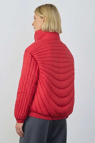 Пуховик с фигурной стежкой, красный